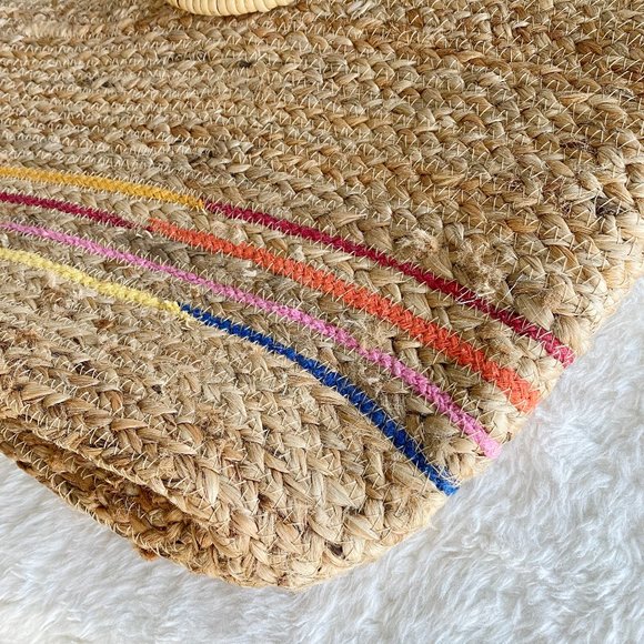 Mallis Women's Straw Tote Bag, Round Wooden Handle, Beach Bag, Color Details - Picture 3 of 8